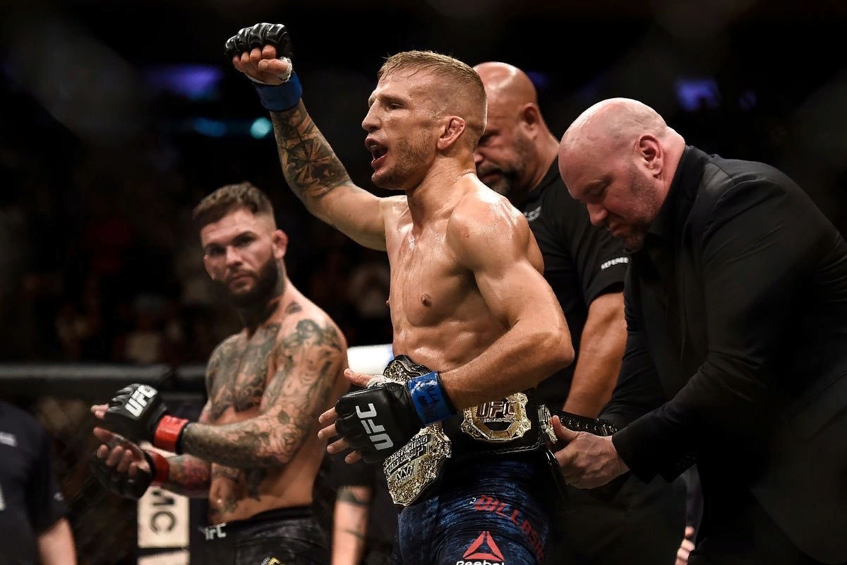 Cub Swanson nói gì về việc đồng đội - nhà vô địch TJ Dillashaw phải bỏ đai vì chất cấm? Cub Swanson nói gì về việc đồng đội - nhà vô địch TJ Dillashaw phải bỏ đai vì chất cấm?
